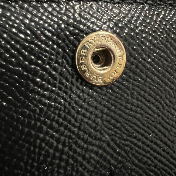 Burberry Black Wallet in Great Condition - Picture 6 of 9